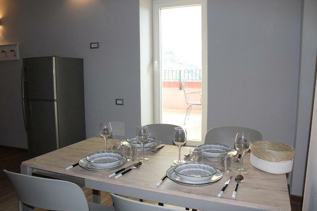 Residenza Del Capitano Luxury Apartments Леванто Екстер'єр фото